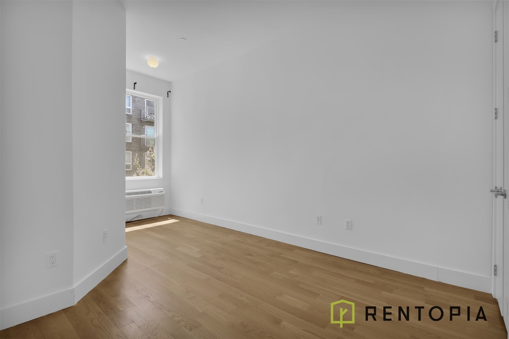 28 Meserole Street - Photo 7