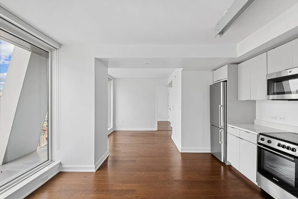 W 113th St and Amsterdam Ave - Photo 6