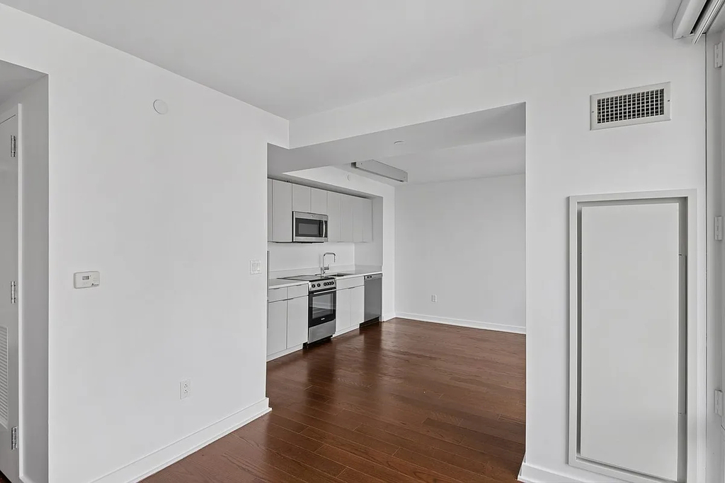 W 113th St and Amsterdam Ave - Photo 10