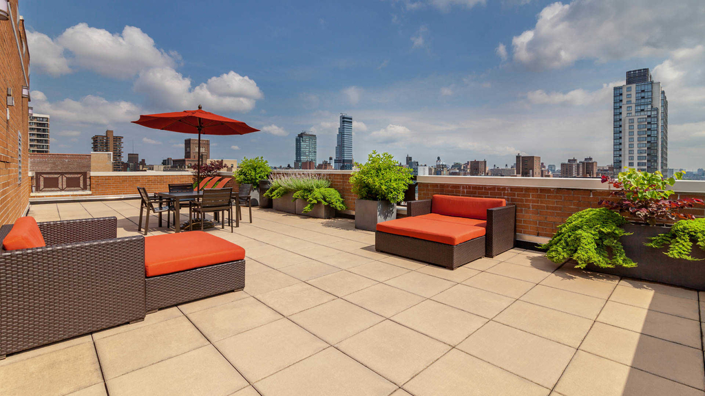 730 Columbus Ave. - Photo 9