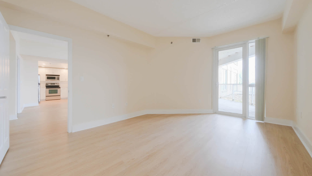 1 Harborside Place - Photo 49