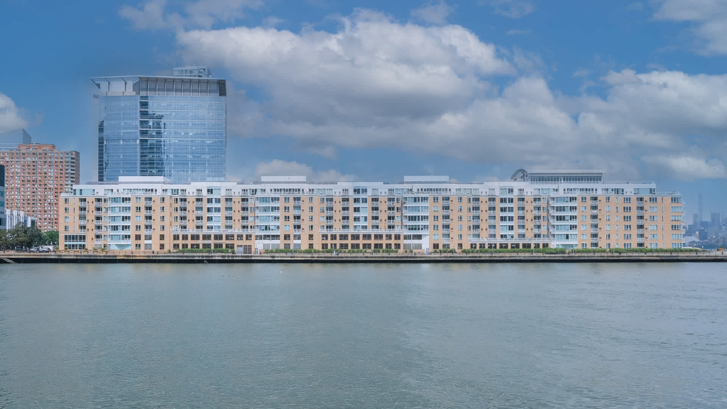 1 Harborside Place - Photo 1