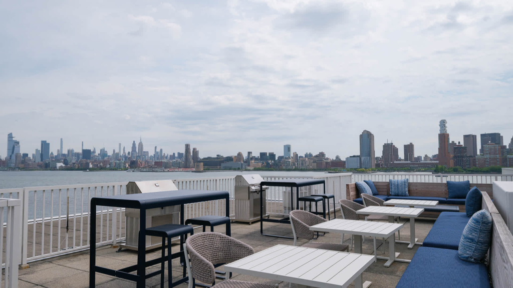 1 Harborside Place - Photo 0