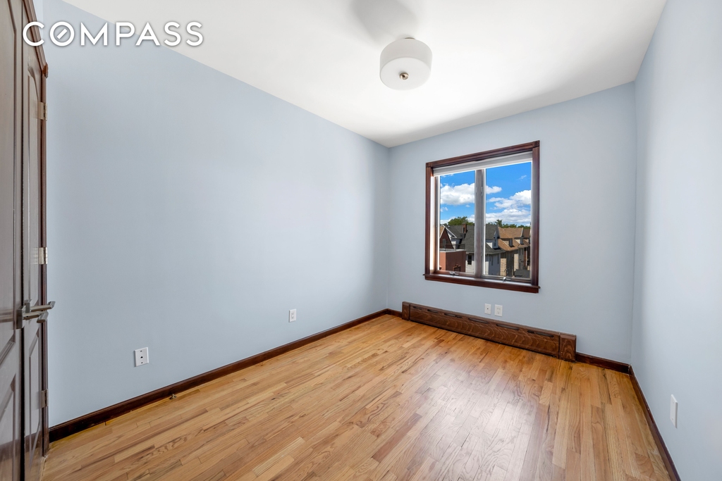 14th Avenue - Photo 7