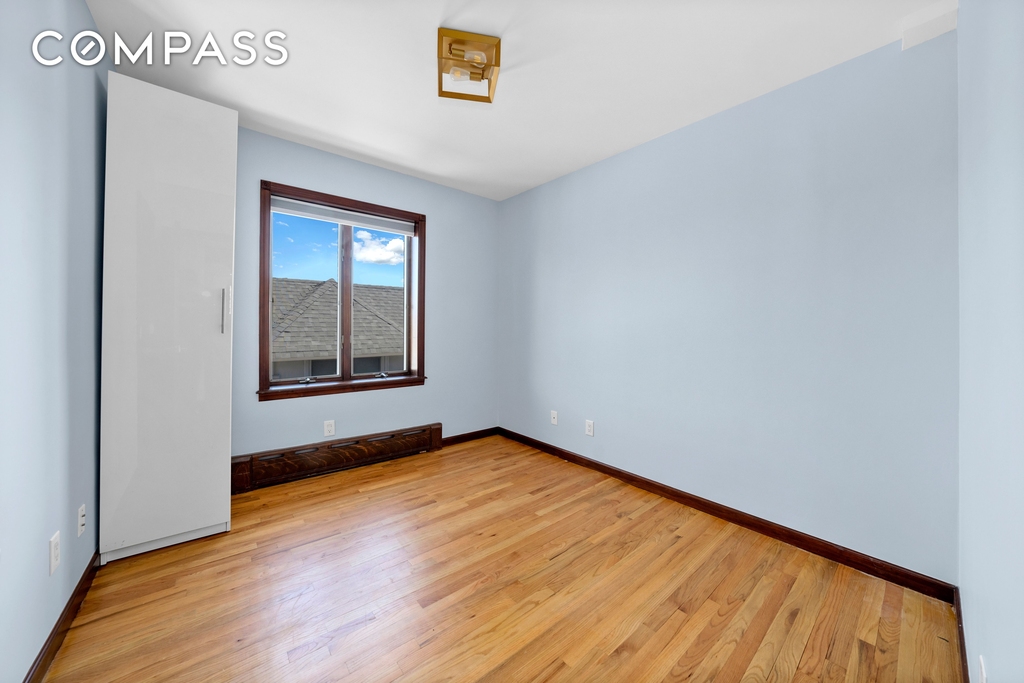 14th Avenue - Photo 5