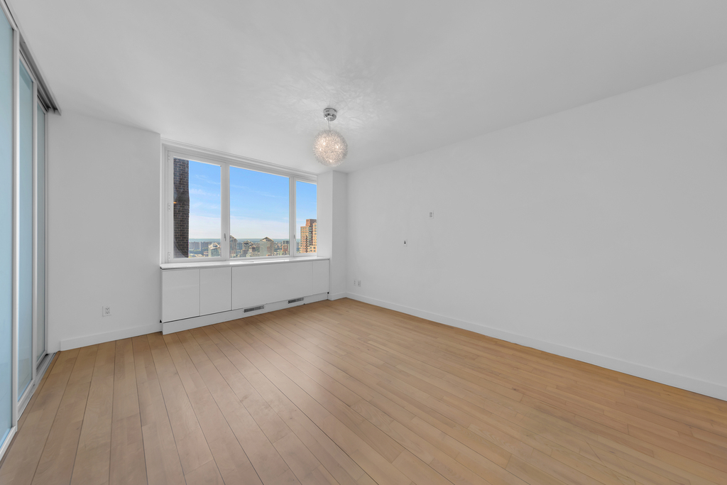 322 W 57th St - Photo 0