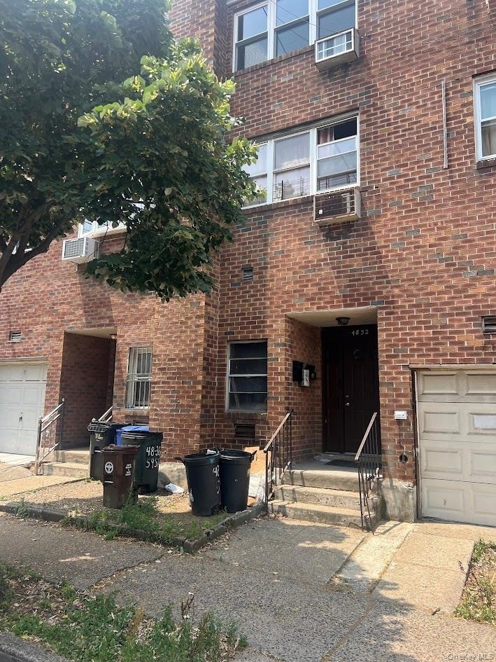 4832 59th Street - Photo 0