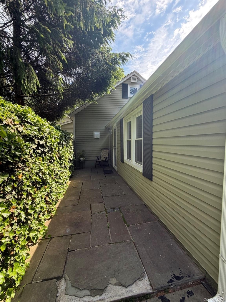 15 Ingersoll Street - Photo 2
