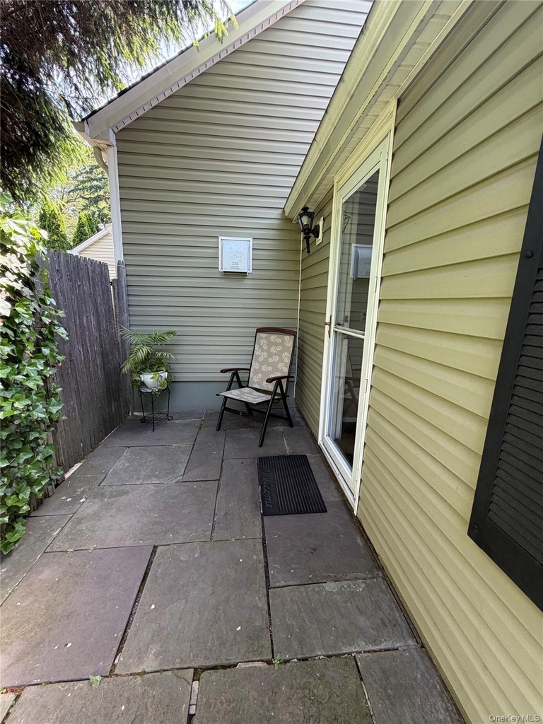 15 Ingersoll Street - Photo 3