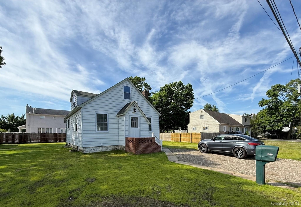 1599 3rd Street - Photo 0