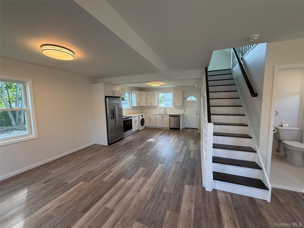 1599 3rd Street - Photo 4