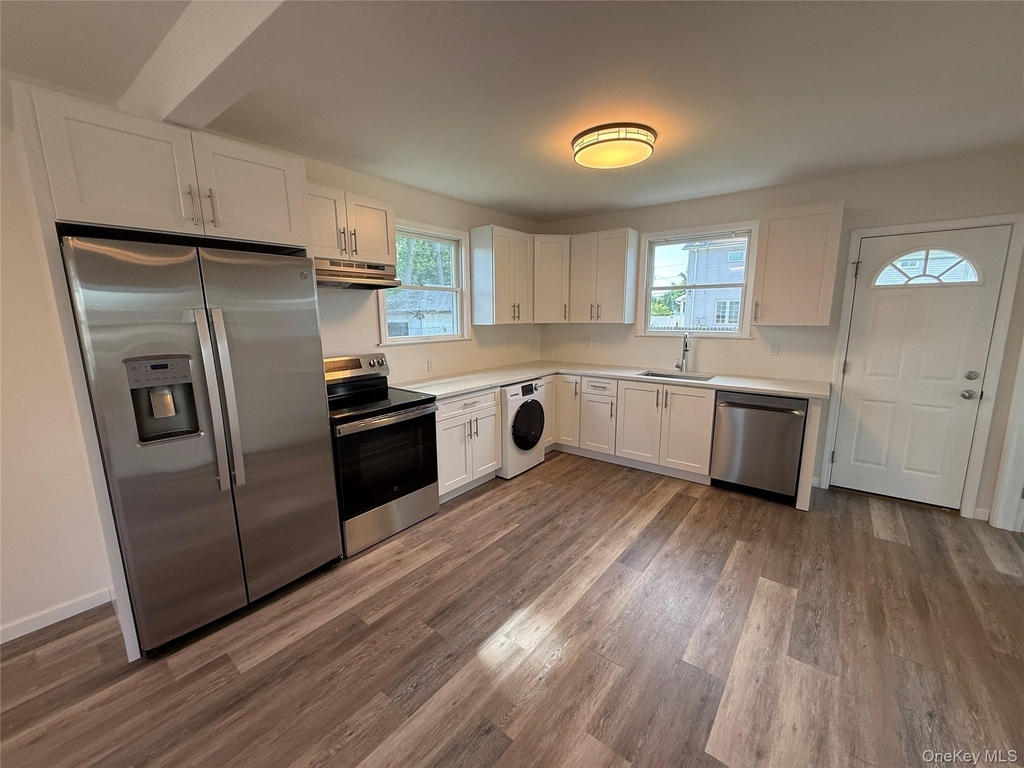 1599 3rd Street - Photo 2