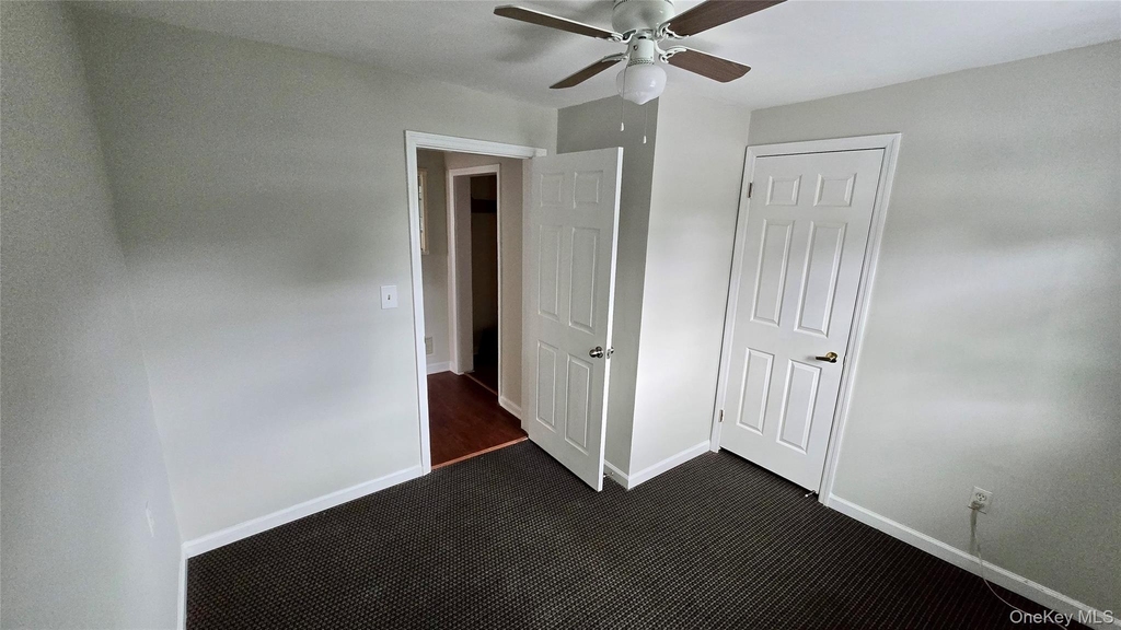 160 Orange Turnpike - Photo 3