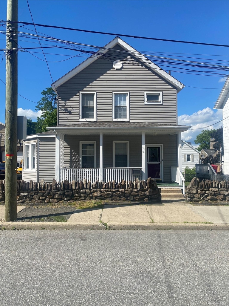 16 Cozzens Avenue - Photo 0