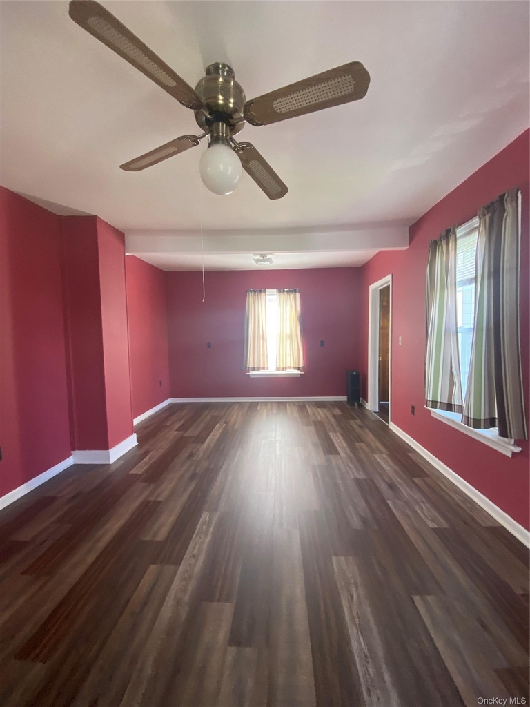 16 Cozzens Avenue - Photo 4