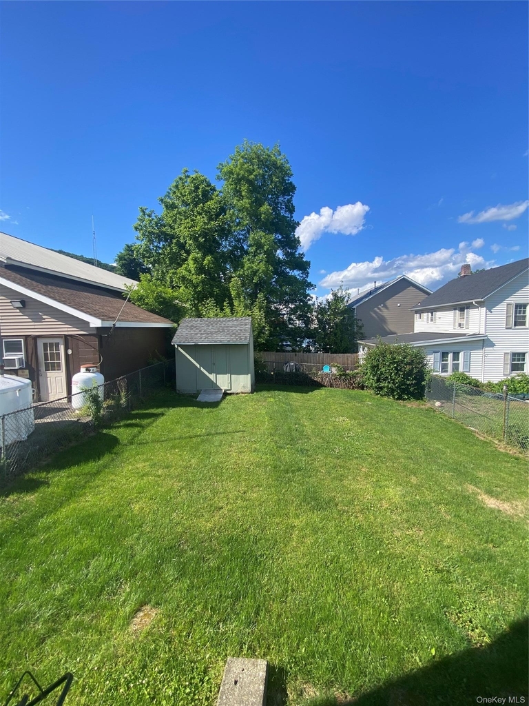 16 Cozzens Avenue - Photo 9