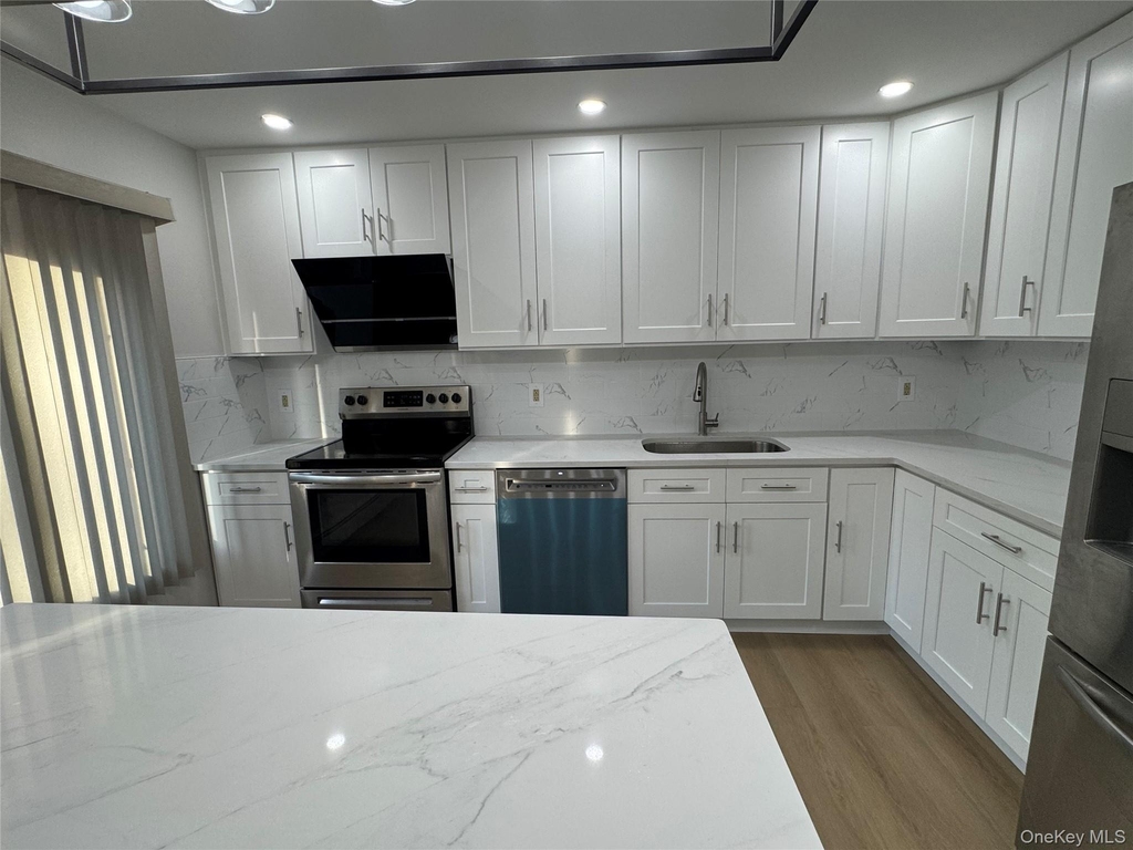 639 Townline Road - Photo 17