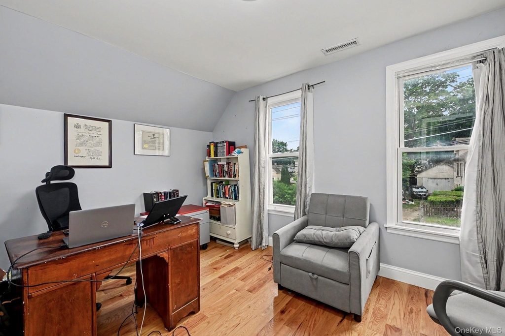 126 Winthrop Avenue - Photo 16