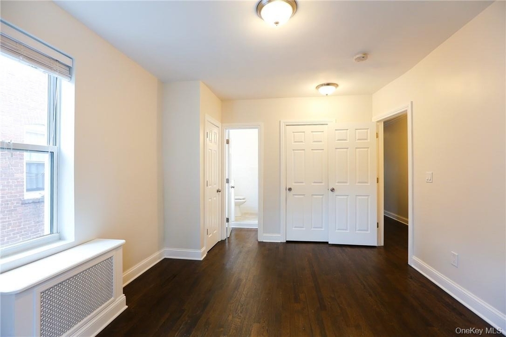 196 Martine Avenue - Photo 6