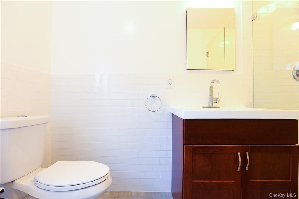 196 Martine Avenue - Photo 10