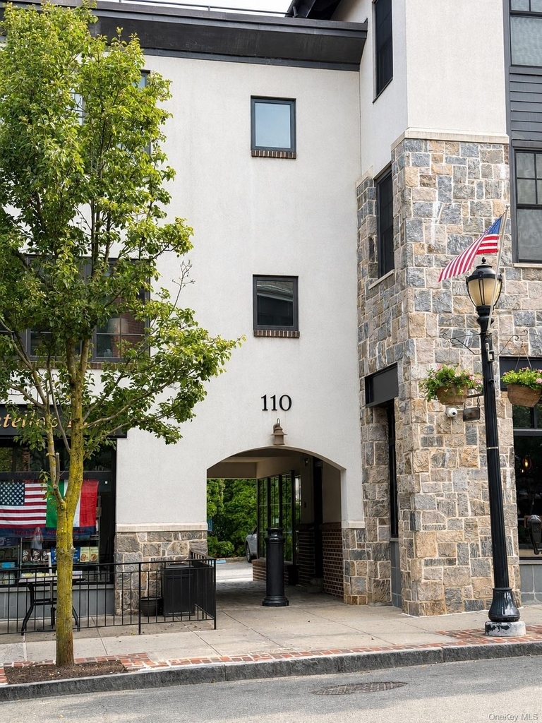 110 Main Street - Photo 6
