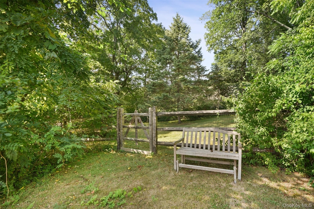 1 Pound Ridge Road - Photo 23
