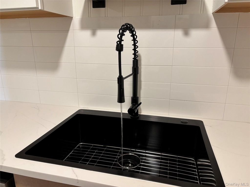 452 Somerset Drive - Photo 10
