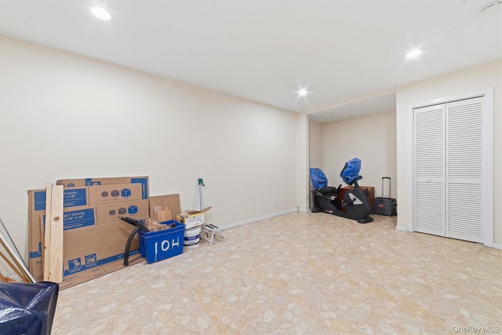 104 Ogden Avenue - Photo 38