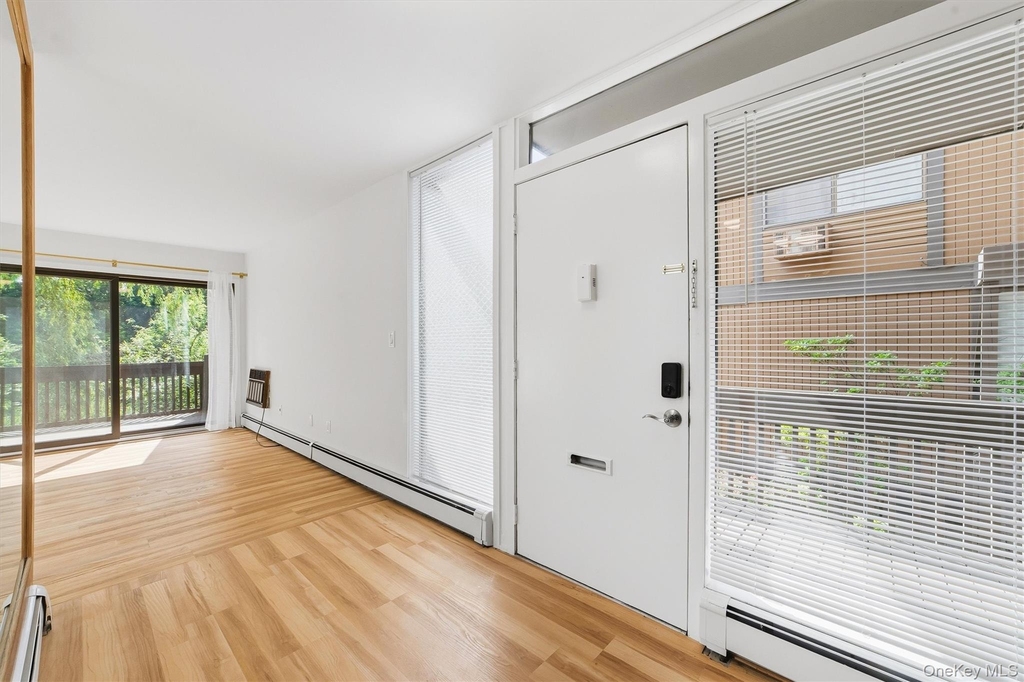 104 Ogden Avenue - Photo 5