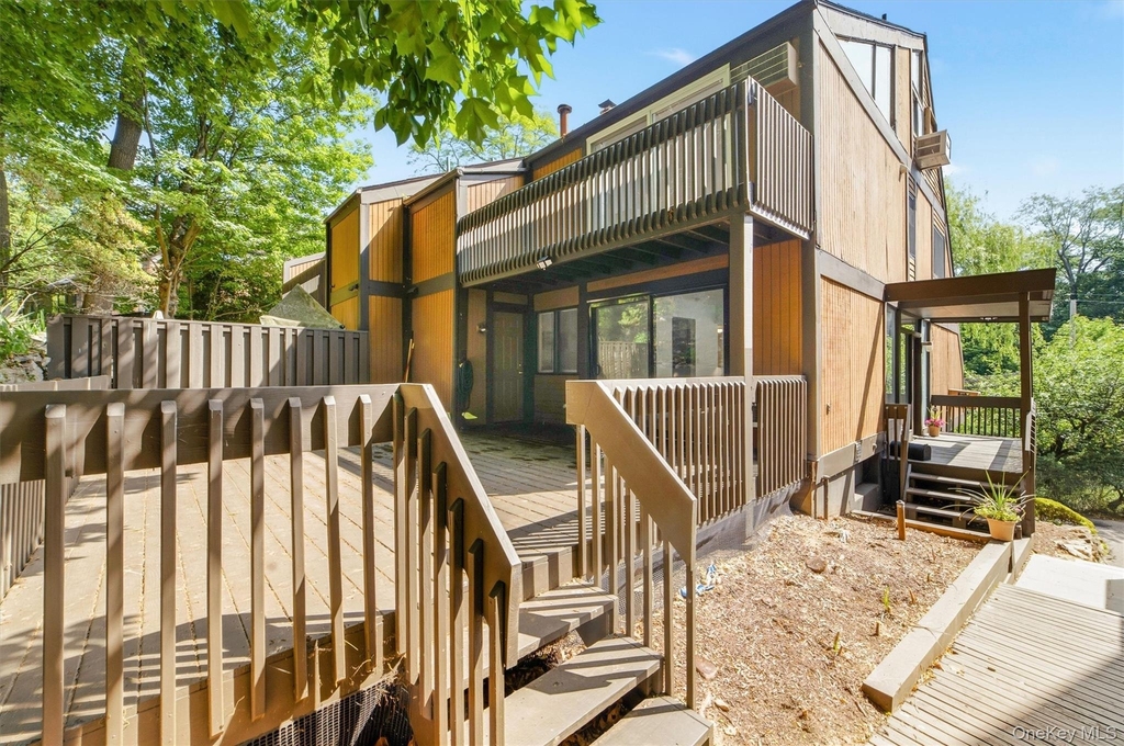 104 Ogden Avenue - Photo 40
