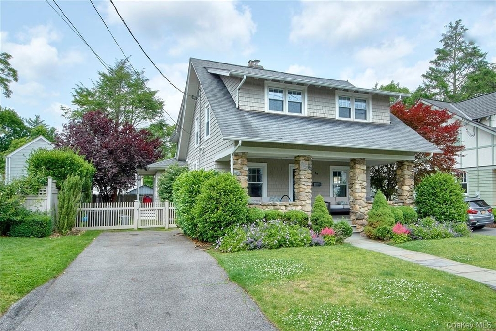 18 Elmwood Avenue - Photo 2