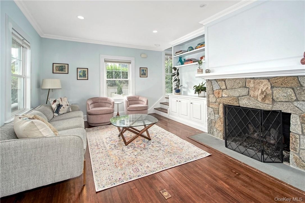 18 Elmwood Avenue - Photo 4
