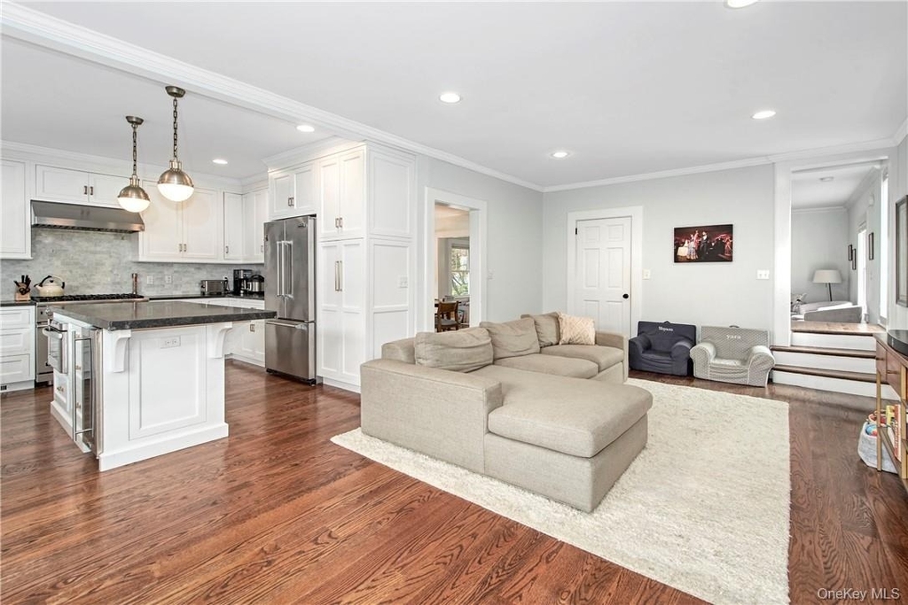 18 Elmwood Avenue - Photo 10