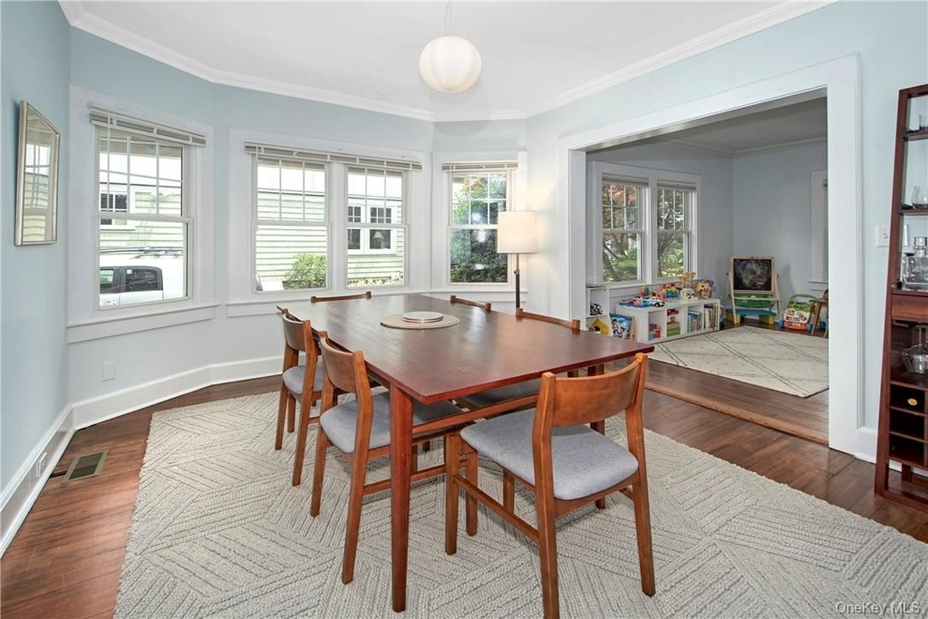 18 Elmwood Avenue - Photo 9
