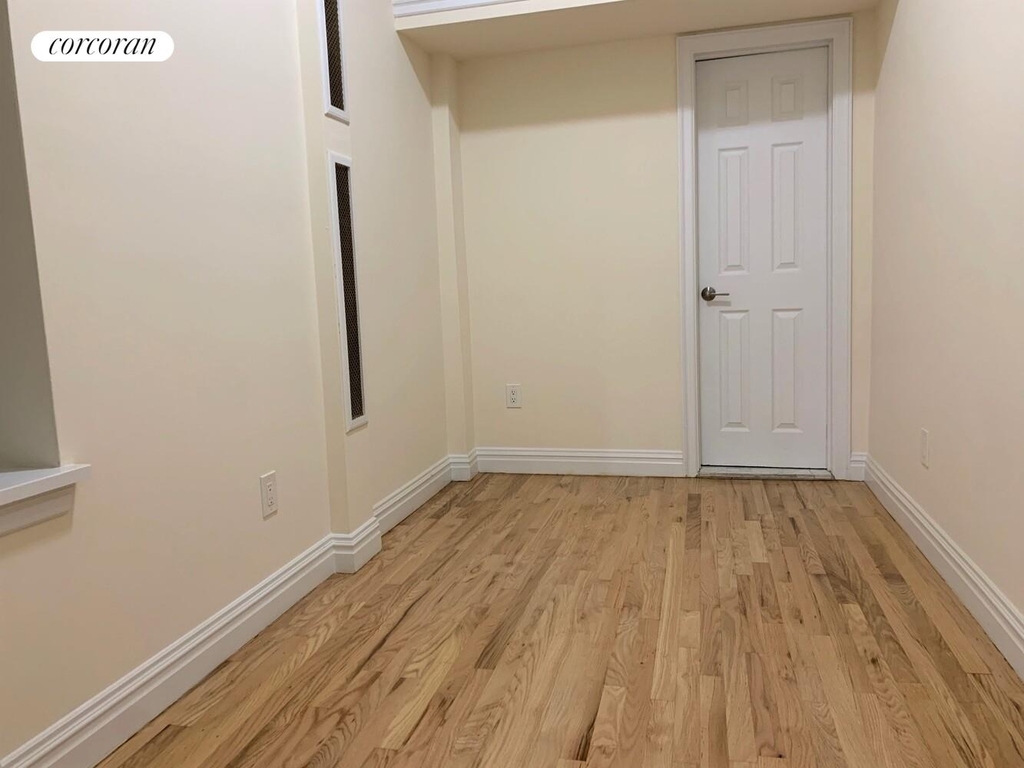 147 E 90th Street - Photo 3