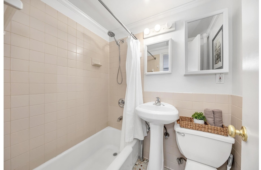 775 Fulton Street - Photo 3