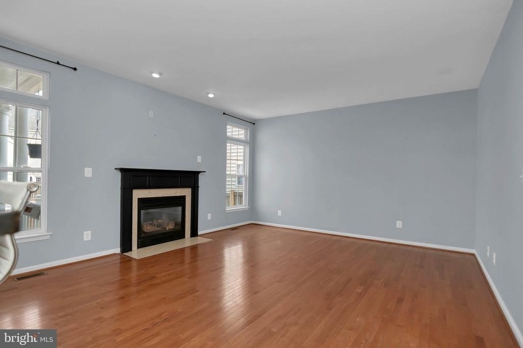 2548 Port Potomac Avenue - Photo 15