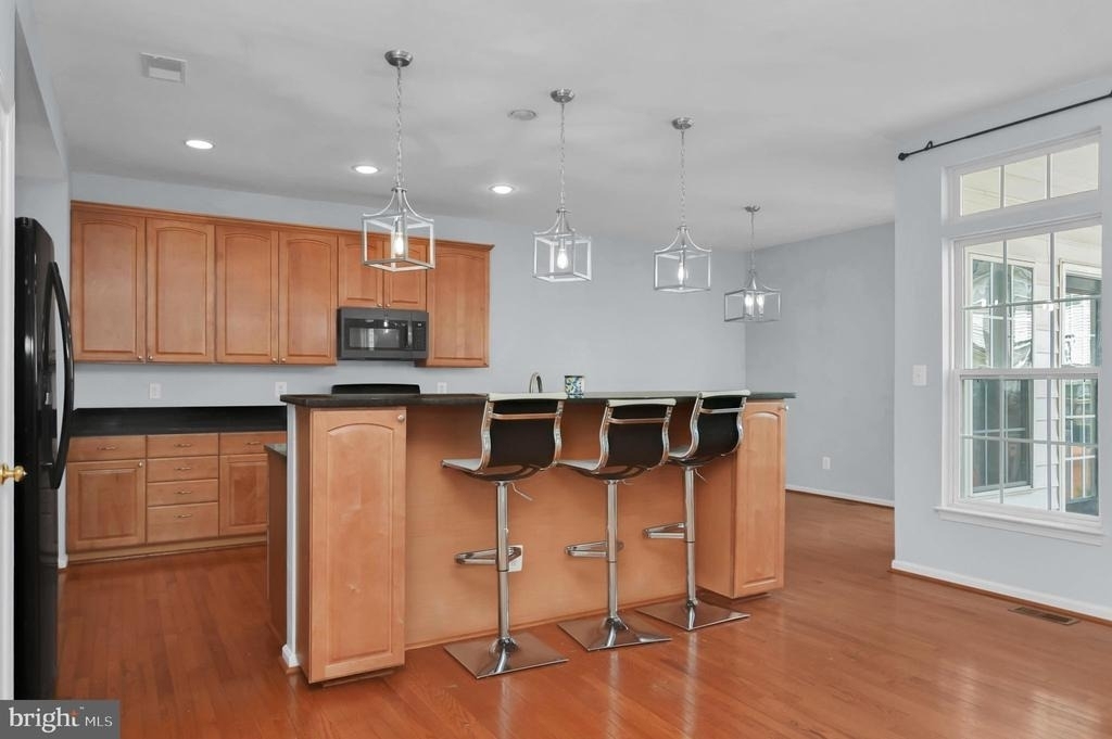 2548 Port Potomac Avenue - Photo 8