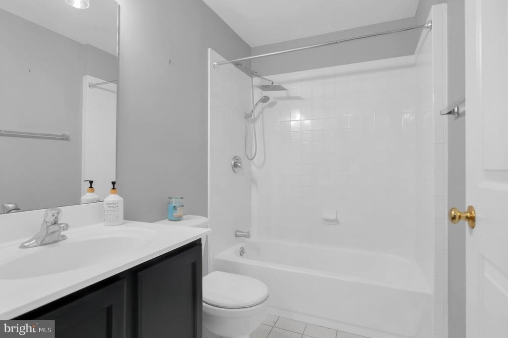 2548 Port Potomac Avenue - Photo 33