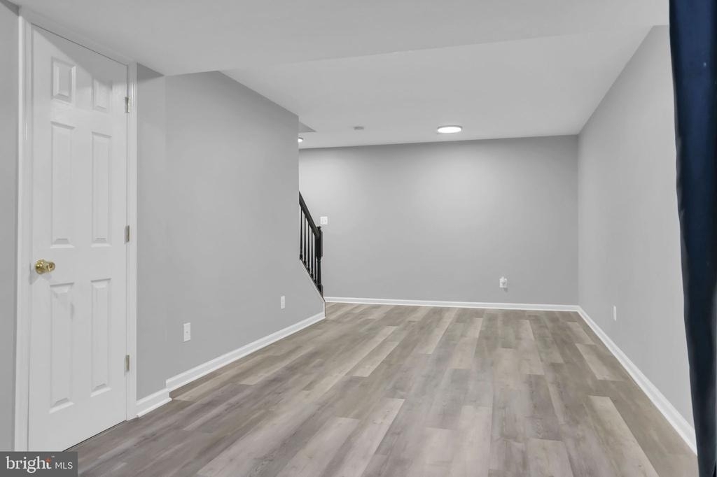 2548 Port Potomac Avenue - Photo 37