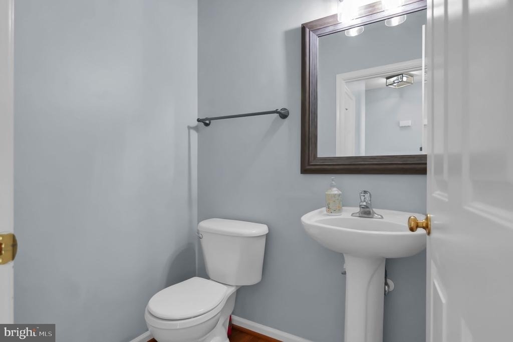 2548 Port Potomac Avenue - Photo 18