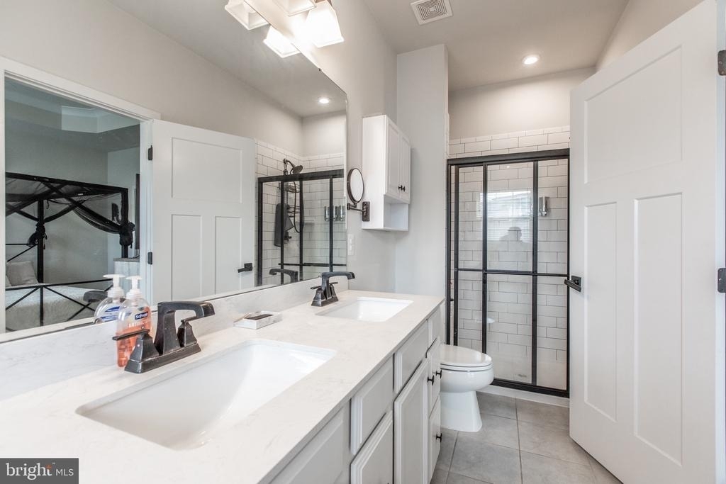18105 Red Cedar Road - Photo 32
