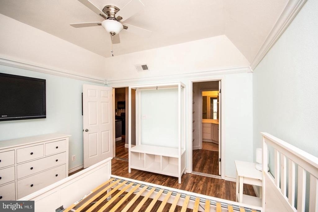 3920 Penderview Drive - Photo 36