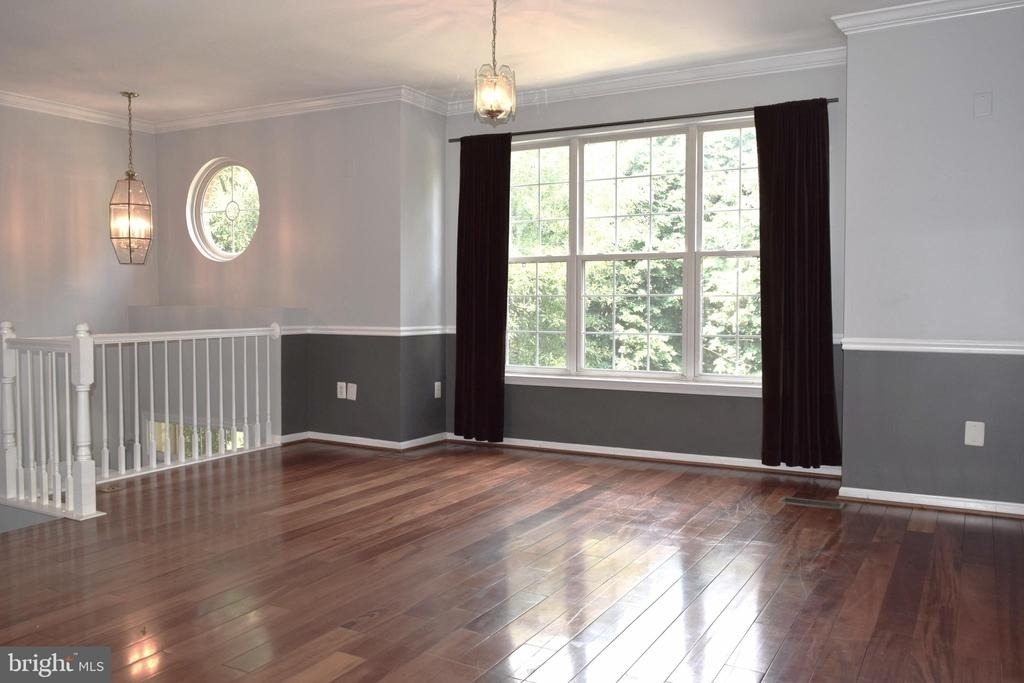 8819 Blue Royale Lane - Photo 5