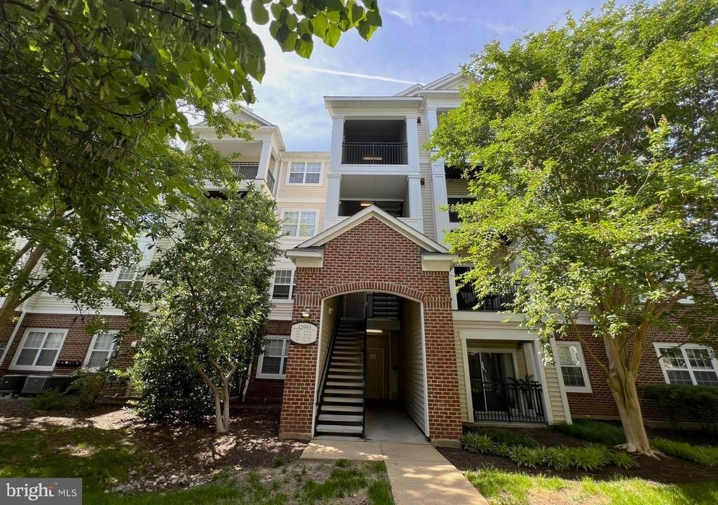 12953 Centre Park Circle - Photo 0