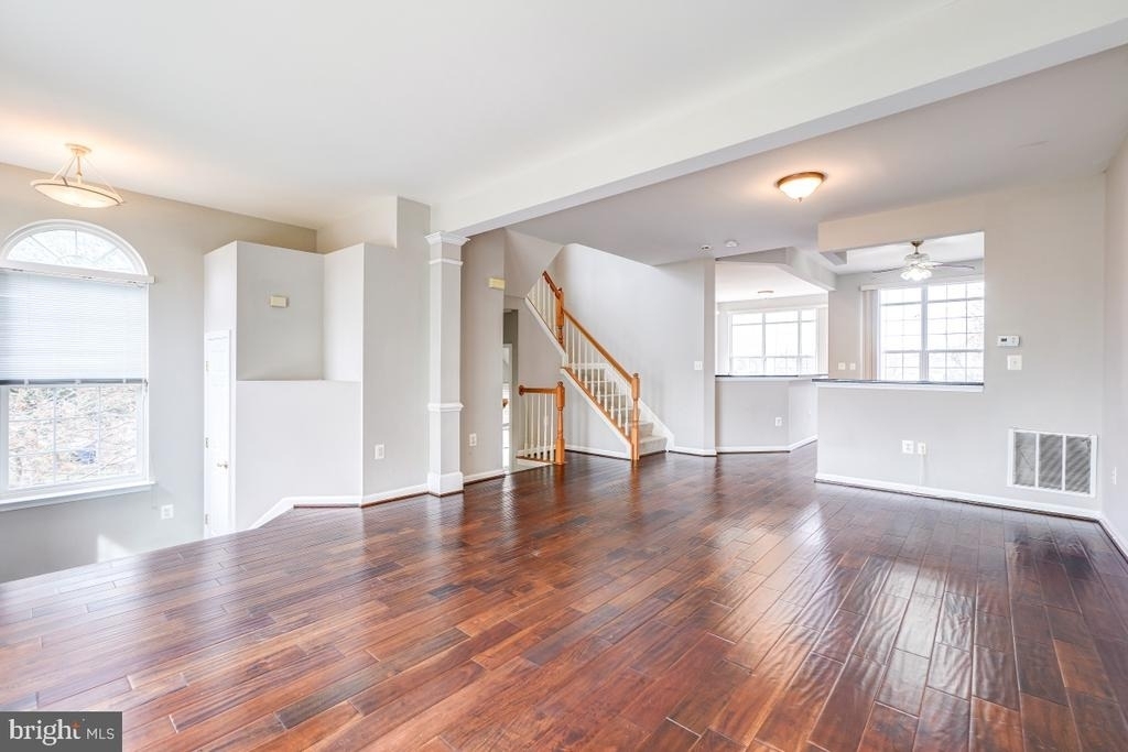 6160 Cinnamon Court - Photo 5