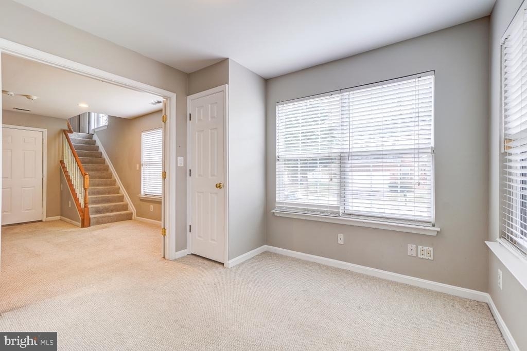 6160 Cinnamon Court - Photo 43