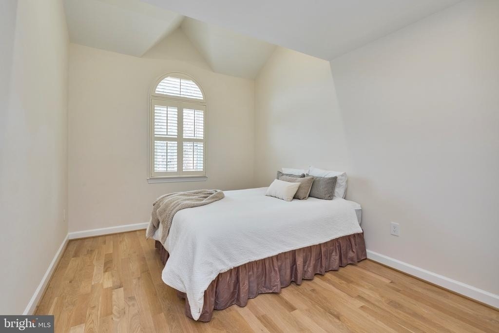 6615 Anthony Crest Square - Photo 30
