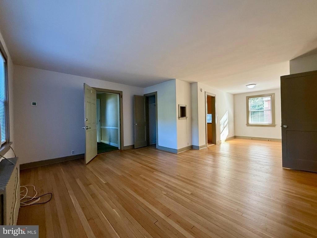 1400 Kenmore Avenue - Photo 1