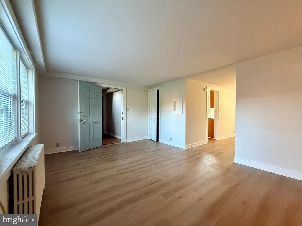 1400 Kenmore Avenue - Photo 1